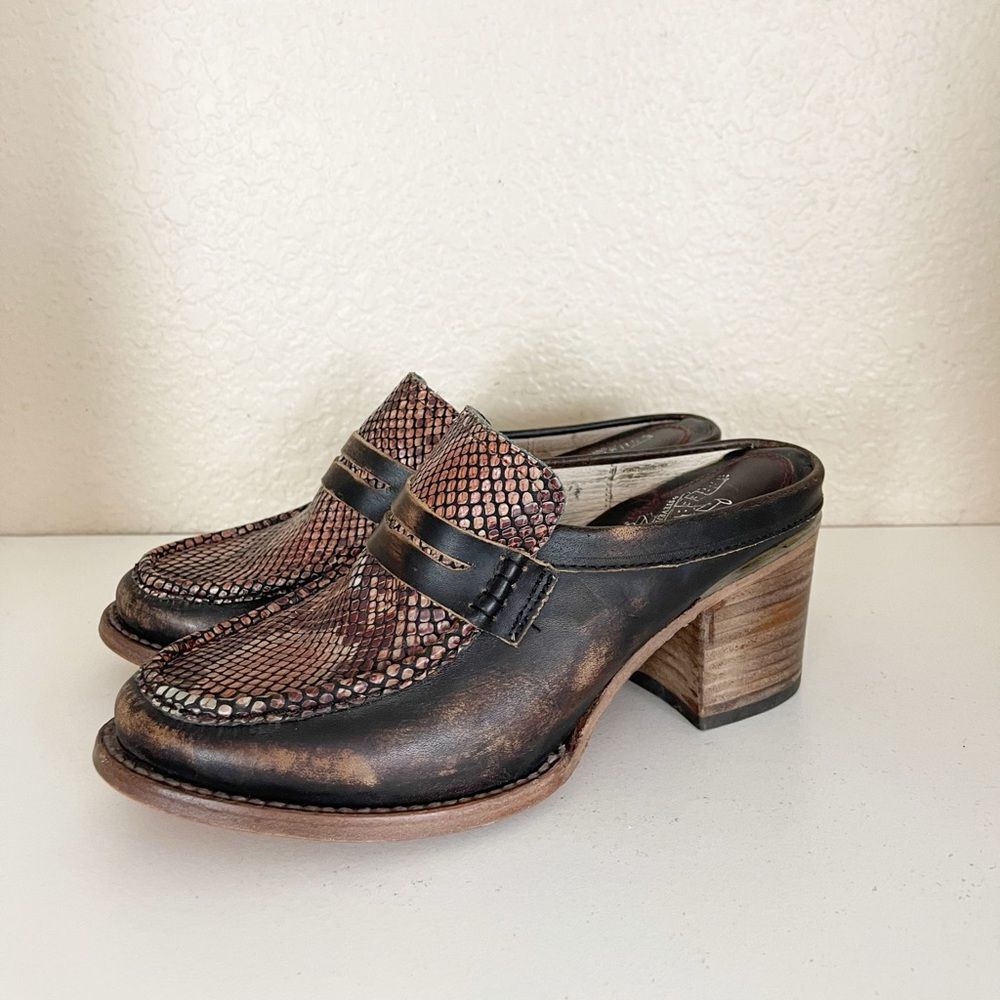 FREEBIRD by Steven Collins Leather Mule in snake embossed brown 10 - Picture 3 of 8
